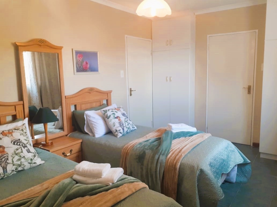 To Let 2 Bedroom Property for Rent in Country Club Western Cape